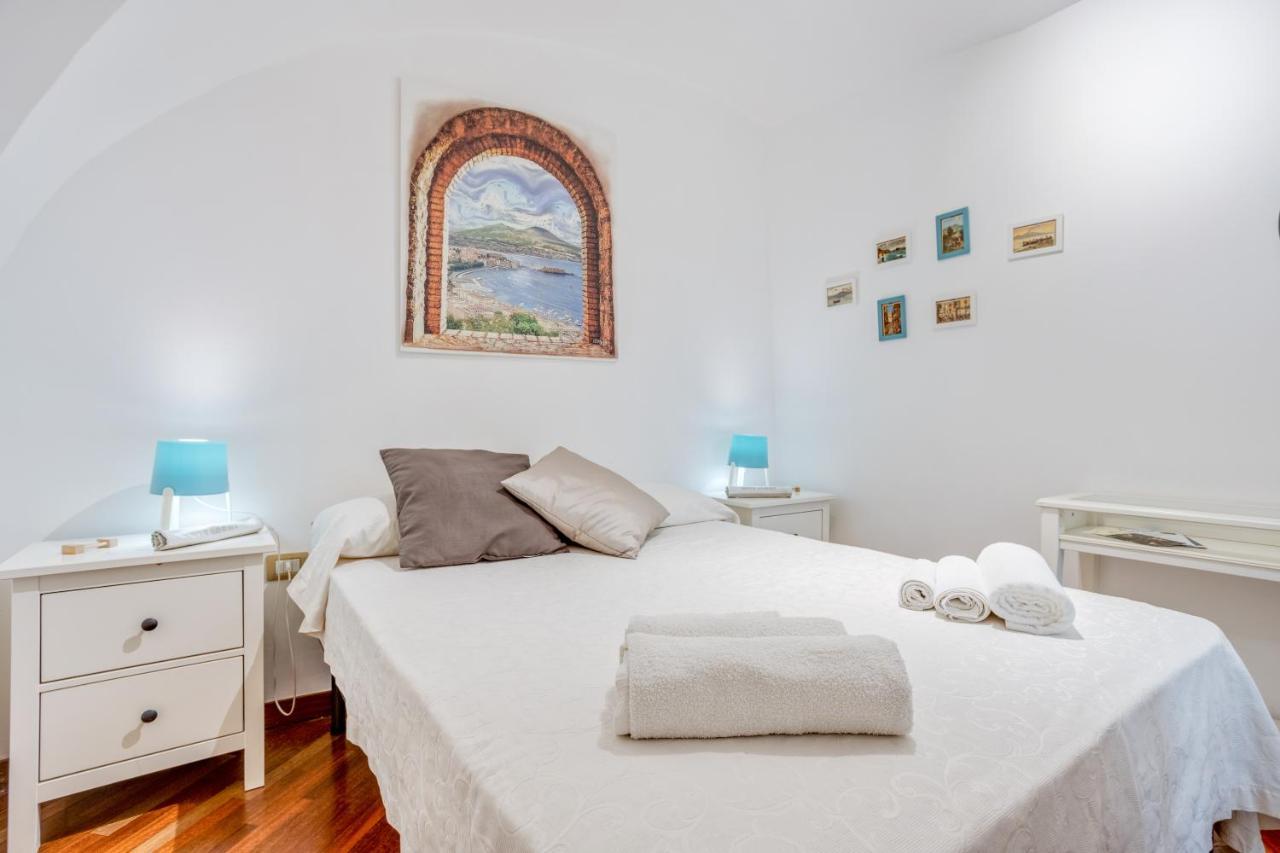 Guesthost - Casa Querida Central & Elegant Flat Napels Buitenkant foto