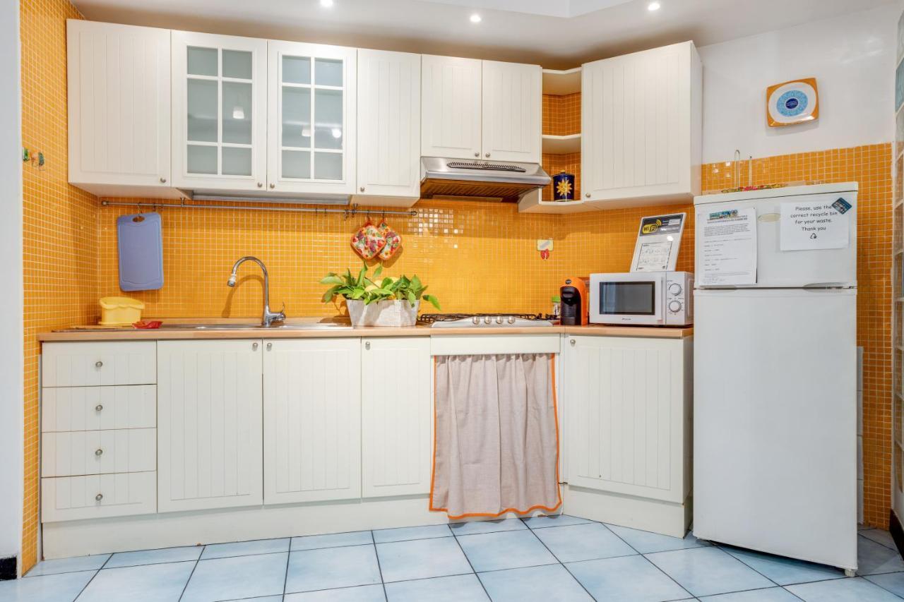 Guesthost - Casa Querida Central & Elegant Flat Napels Buitenkant foto