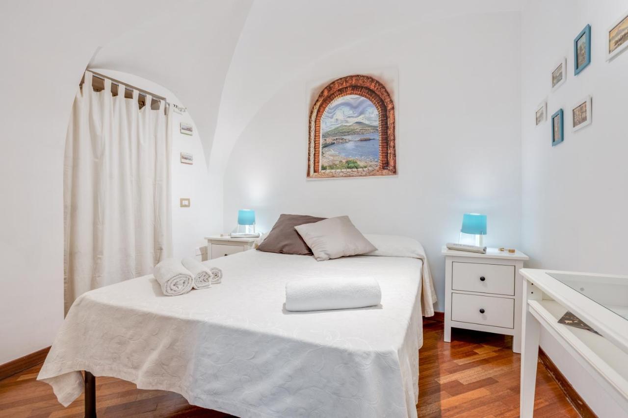 Guesthost - Casa Querida Central & Elegant Flat Napels Buitenkant foto